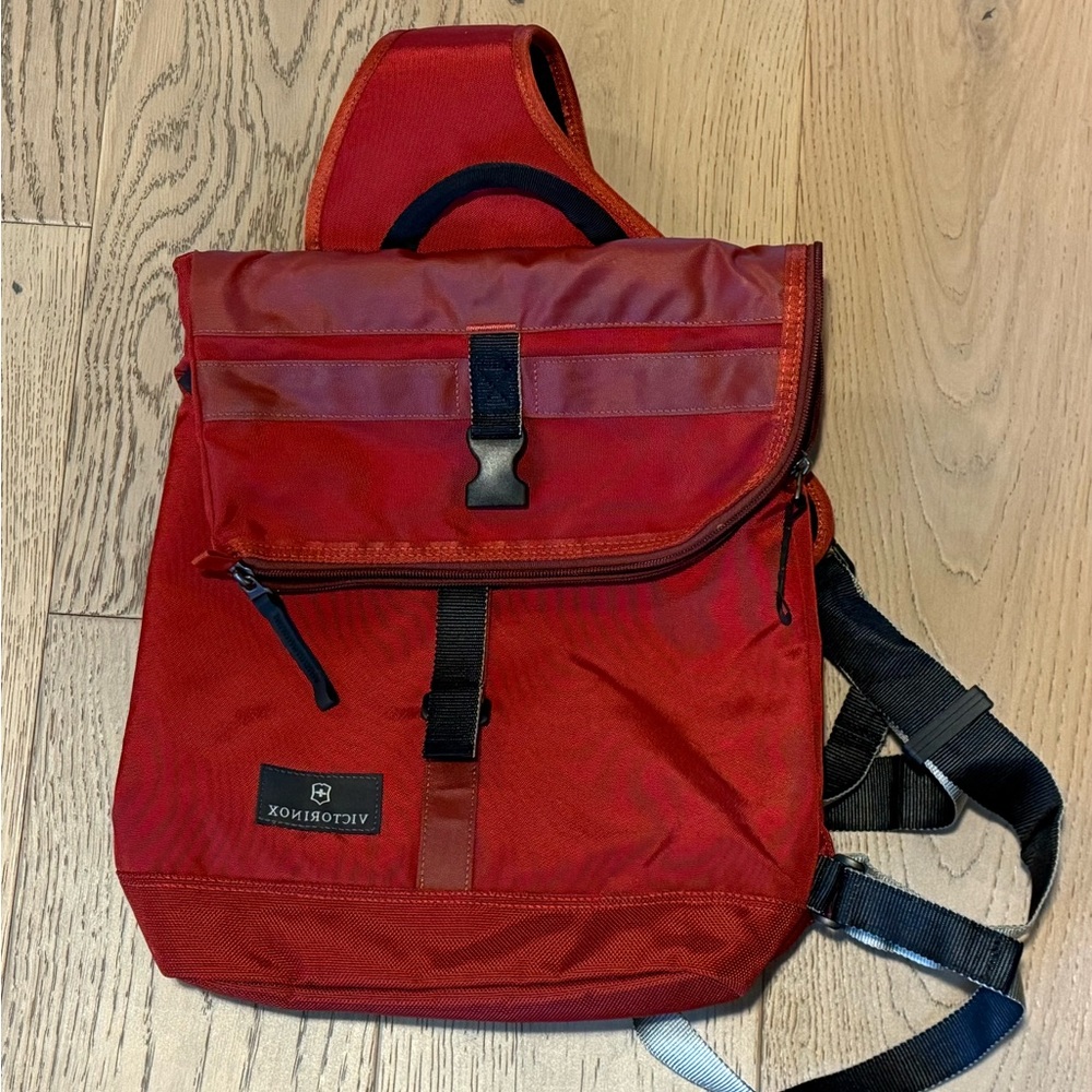 Victorinox Altmont 2.0 Flapover Backpack Sling Bag
